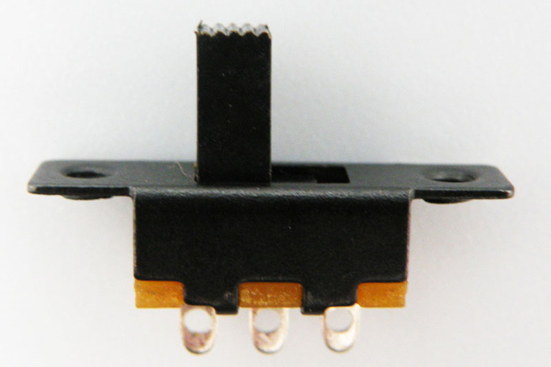 Interrupteur a Glissiere 3P, 125V. 0.5A