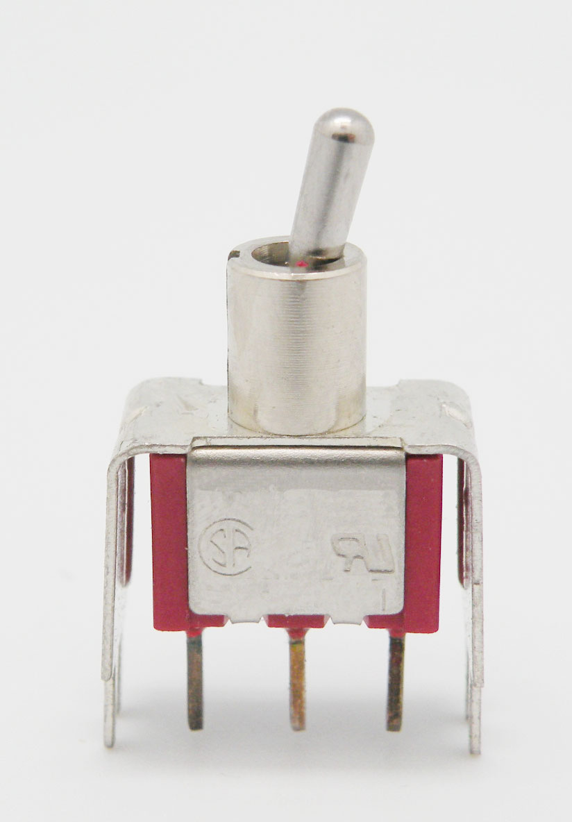 INTERRUPTOR MINI 3P. (SPDT) ON-ON, C.I., 120V. 5A (250V 2A)