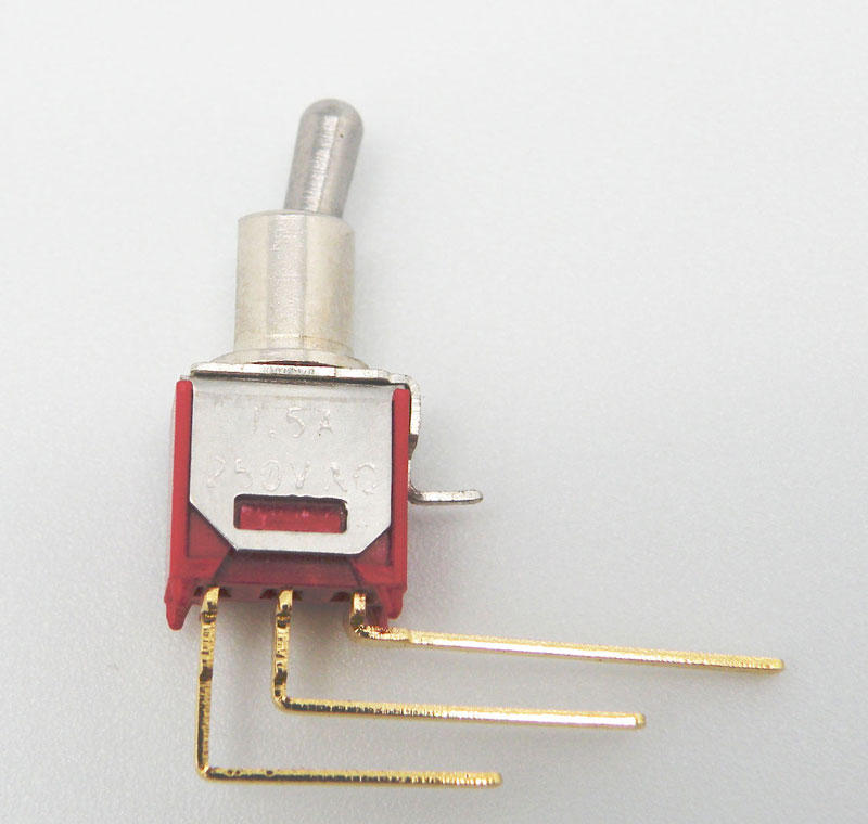 INTERRUPTOR MINI 3P. (SPDT) ON-ON , ACOLZAT, C.I., 120V. 3A, PER CIRCUIT IMPRES