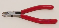 4.5" side cutter plier, made of carbon steel