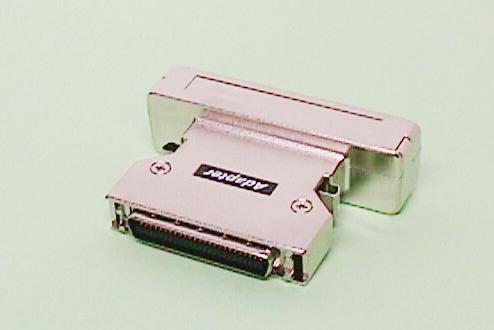 SCSI 2-3, HPDB68 Femelle - HPCN50 Mâle
