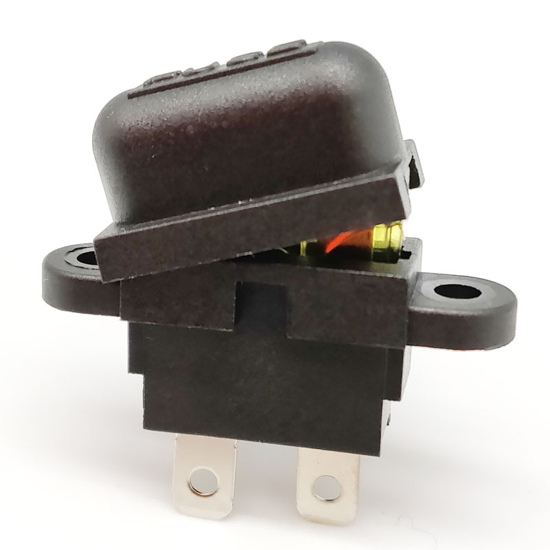 Panel mount car fuse holder. With protection cap D28 terminal 16A/250V