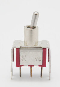 3P. MINI TOGGLE SWITCH, (SPDT) ON-ON, C.I., 120V. 5A (250V 2A)