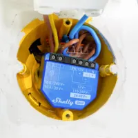 Shelly 1 Gen3 - WiFi 2.4 GHz IEEE802.11 b/g/n / Bluetooth -  Interruptor inteligente  - Soporta 110-240 V~24-48 V⎓12 V⎓ - Ofrece contactos secos - Compatible con Alexa y Google