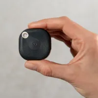 Shelly Blu Button Tough 1 Negro - Bluetooth - Permite controlar electrodomésticos  - Resistente a golpes, salpicaduras y polvo - Atenuar y activar escenas - Compatible con Alexa y Google