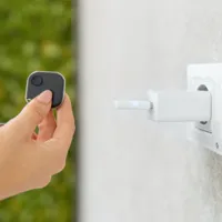 Shelly BLU Gateway (Dongle USB-A) -  WiFi 2.4 GHz / Bluetooth - Gateway / HUB - Conector USB tipo A - Apto para domótica de viviendas  - Compatible con Alexa y Google