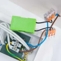 Shelly Bypass Dimmer - Compatible con Shelly DImmer Gen3 - Regulador de potencia - Soporta 110-240 V - Uso sin neutro