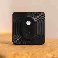 Shelly Wall Display Negro + BLU H&amp;T Negro - WiFi 2.4 GHz / Bluetooth - Sensor H&amp;T - Resistente al agua y al polvo - Batería de hasta 3 años - Compatible con Alexa y Google